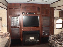 Jazz Fifth Wheel Interiors by THOR