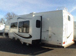 THOR JAZZ Left Side Image Model 3180BH  Fifth Wheel. CA RV Sales