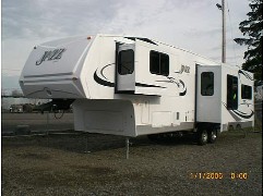 THOR JAZZ Left Front Model 3235RL Triple Slide Fifth Wheel. CA RV Sales