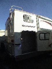 THOR SummitWave Right Front Model 27bhs Travel Trailer. CA RV Sales
